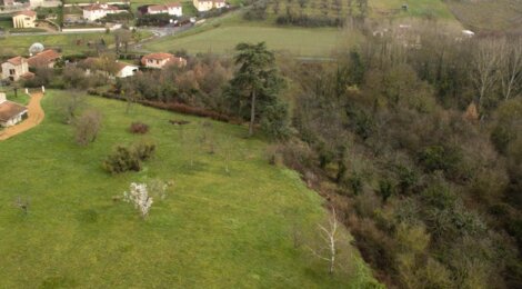 Programme immobilier neuf LES CARRÉS DU CÈDRE - Nuelles : Appartement T4 duplex avec cuisine américaine et jardin arboré proche des établissements scolaires (69210) - Référence : 568