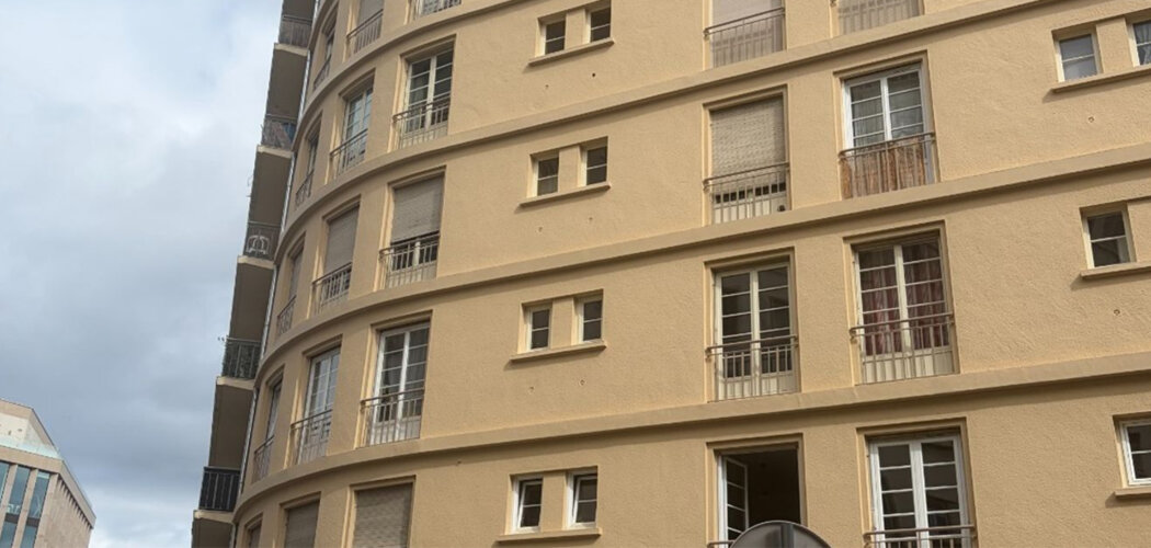 Programme immobilier neuf RUE RAOUL SERVANT - Lyon 07 studio en réhabilitation au dernier étage (69007) - Référence : 17545